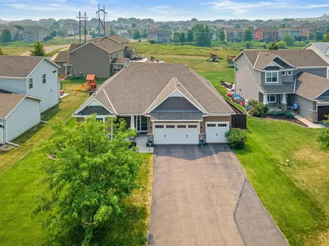 9189 Plymouth Road Woodbury MN 55129