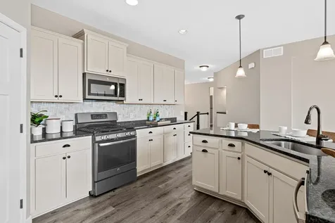 9189 Plymouth Road Woodbury MN 55129