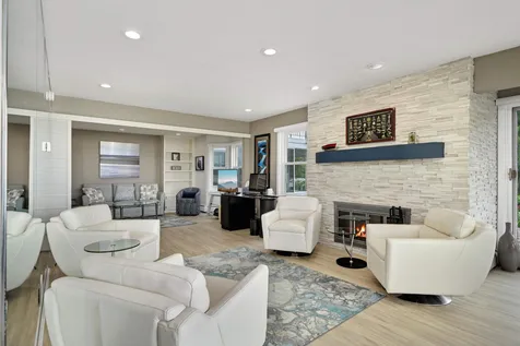 603 Lake Street Excelsior MN 55331