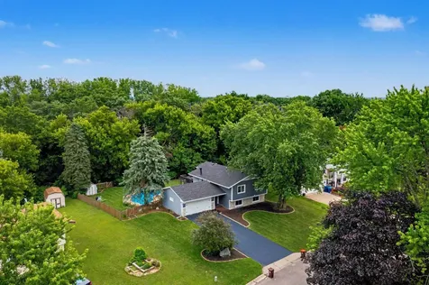 1579 Hilo Avenue N Oakdale MN 55128