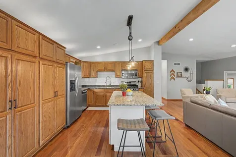 1579 Hilo Avenue N Oakdale MN 55128