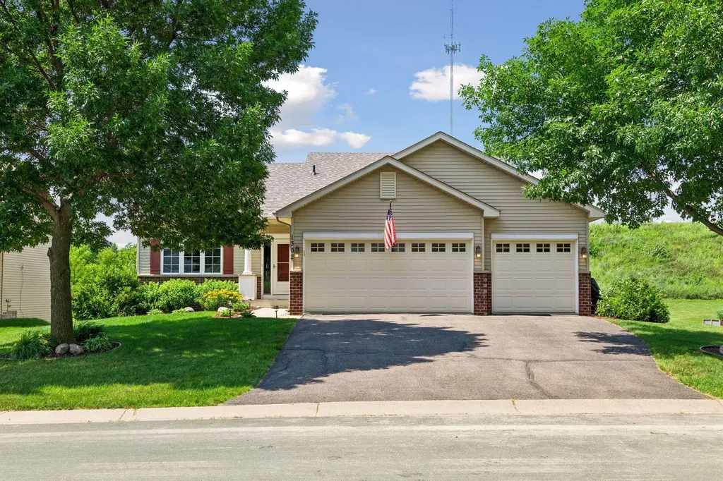 1302 Prairie Street NW Montgomery MN 56069