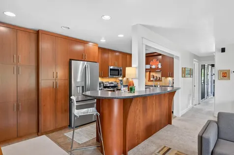 6421 Colony Way Edina MN 55435