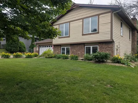1950 Timber Wolf Trail N Eagan MN 55122