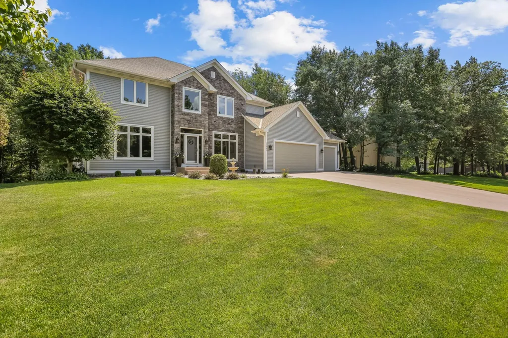 15031 Thrush Street NW Andover MN 55304