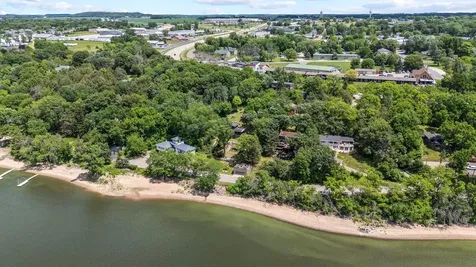 1020 Lake Street N Prescott WI 54021