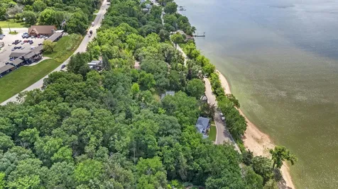 1020 Lake Street N Prescott WI 54021