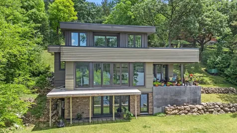 1020 Lake Street N Prescott WI 54021