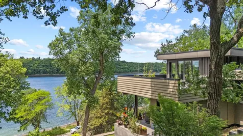 1020 Lake Street N Prescott WI 54021
