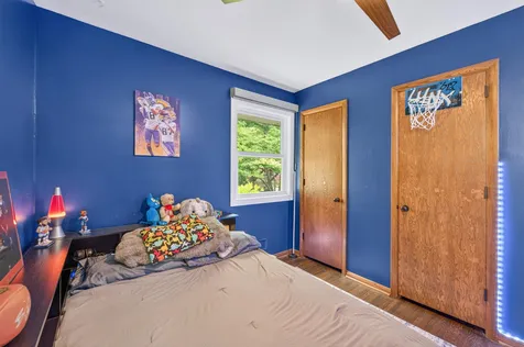 1516 Aquila Avenue N Golden Valley MN 55427