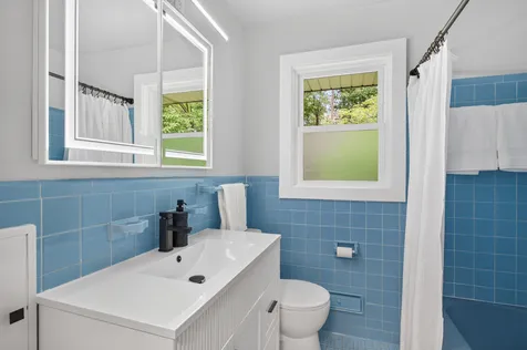 1516 Aquila Avenue N Golden Valley MN 55427