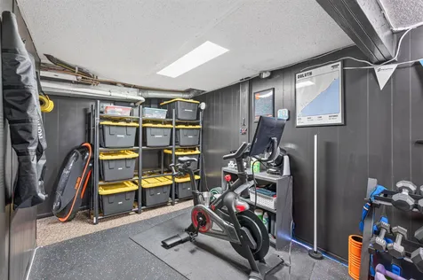 1516 Aquila Avenue N Golden Valley MN 55427