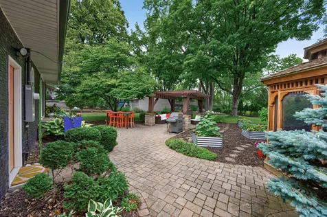 1516 Aquila Avenue N Golden Valley MN 55427