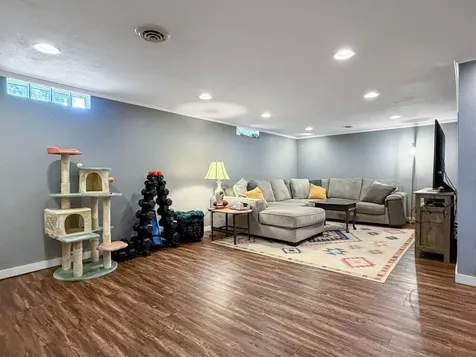 71 Rowland Street Tracy MN 56175