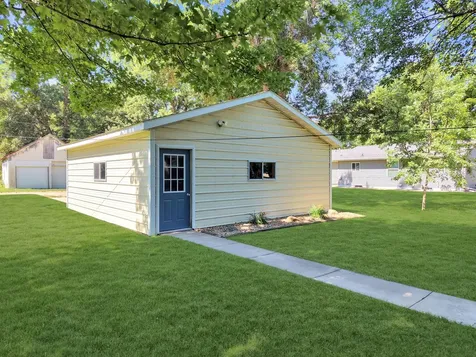 71 Rowland Street Tracy MN 56175