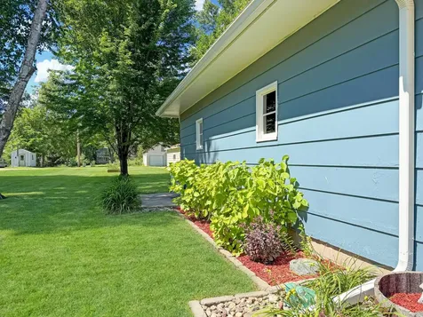 71 Rowland Street Tracy MN 56175