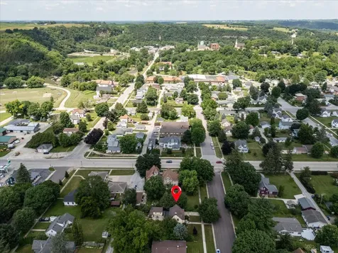 703 Kenilworth Avenue S Lanesboro MN 55949