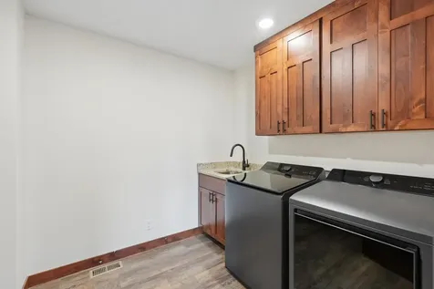 222 Eagle Ridge Drive Roberts WI 54023