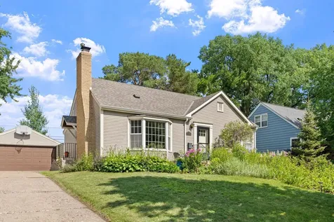 1820 Holton Street Falcon Heights MN 55113