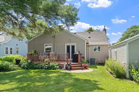 1820 Holton Street Falcon Heights MN 55113