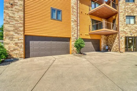 3201 14th Street S Moorhead MN 56560