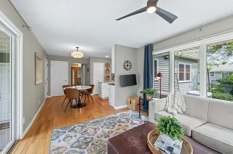 2809 W 101st Street Bloomington MN 55431