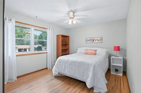 2809 W 101st Street Bloomington MN 55431