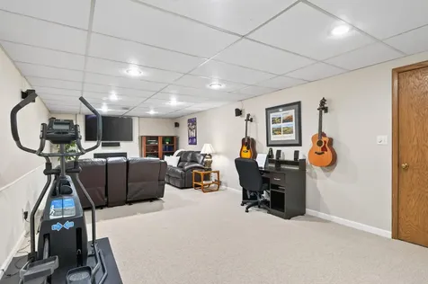 2809 W 101st Street Bloomington MN 55431