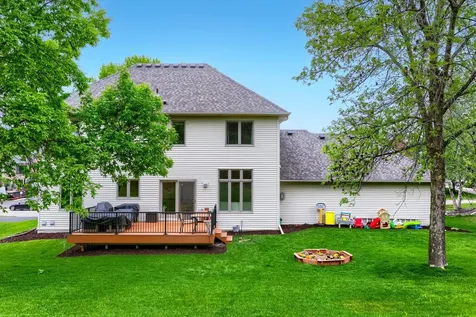 2333 Stone Creek Lane W Chanhassen MN 55317