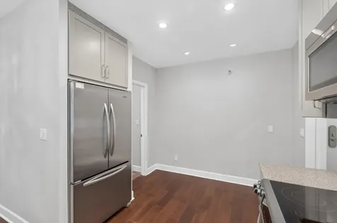 1235 Yale Place Minneapolis MN 55403