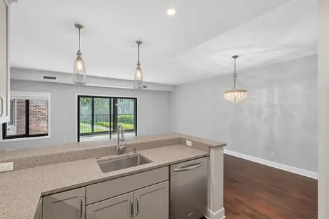 1235 Yale Place Minneapolis MN 55403