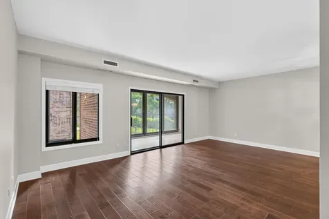 1235 Yale Place Minneapolis MN 55403
