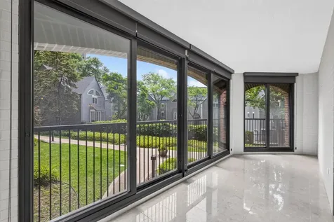 1235 Yale Place Minneapolis MN 55403