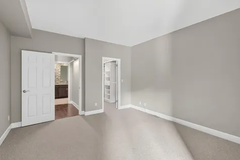 1235 Yale Place Minneapolis MN 55403