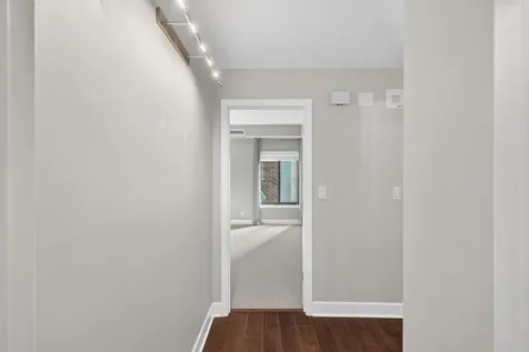 1235 Yale Place Minneapolis MN 55403