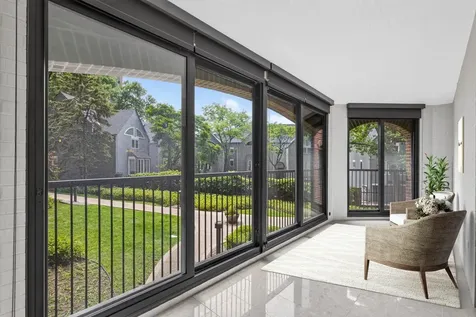 1235 Yale Place Minneapolis MN 55403