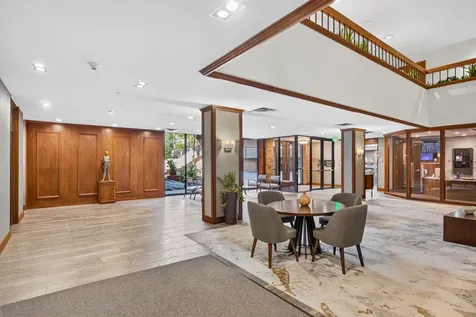 1235 Yale Place Minneapolis MN 55403