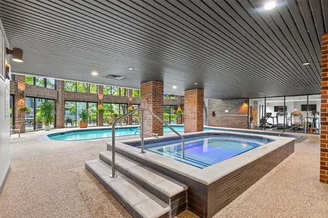 1235 Yale Place Minneapolis MN 55403