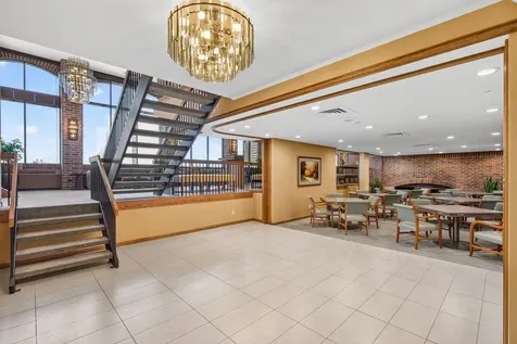 1235 Yale Place Minneapolis MN 55403