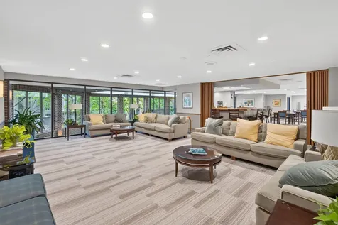 1235 Yale Place Minneapolis MN 55403
