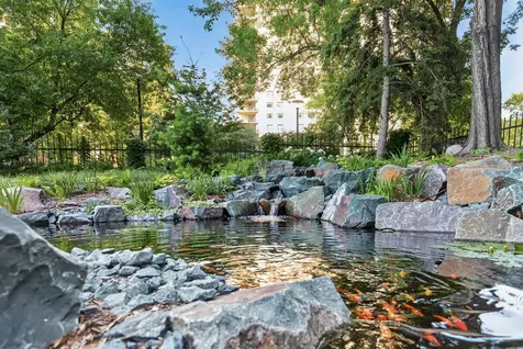 1235 Yale Place Minneapolis MN 55403