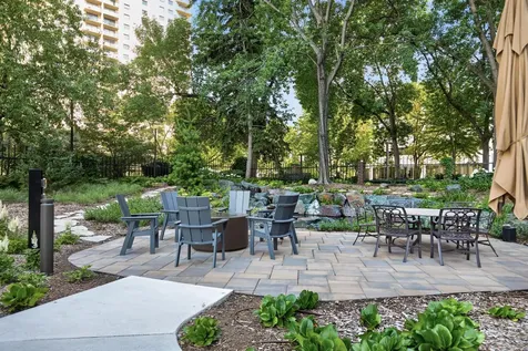 1235 Yale Place Minneapolis MN 55403