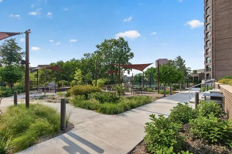 1235 Yale Place Minneapolis MN 55403