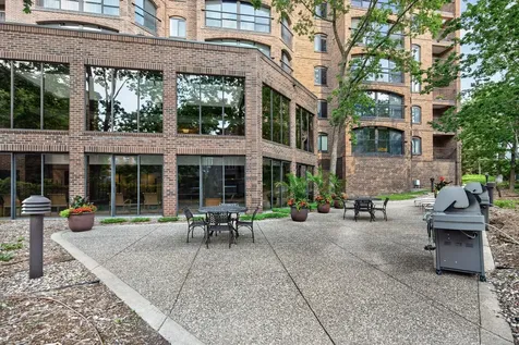 1235 Yale Place Minneapolis MN 55403