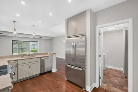 1235 Yale Place Minneapolis MN 55403