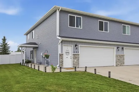1283 4th Street NW West Fargo ND 58078
