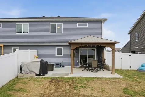 1283 4th Street NW West Fargo ND 58078