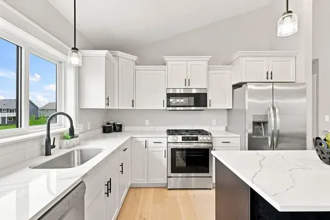 17750 Empire Trail Lakeville MN 55044
