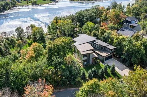 746 Peninsula Point Road Shakopee MN 55379