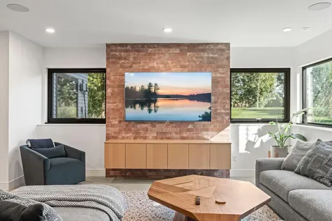746 Peninsula Point Road Shakopee MN 55379